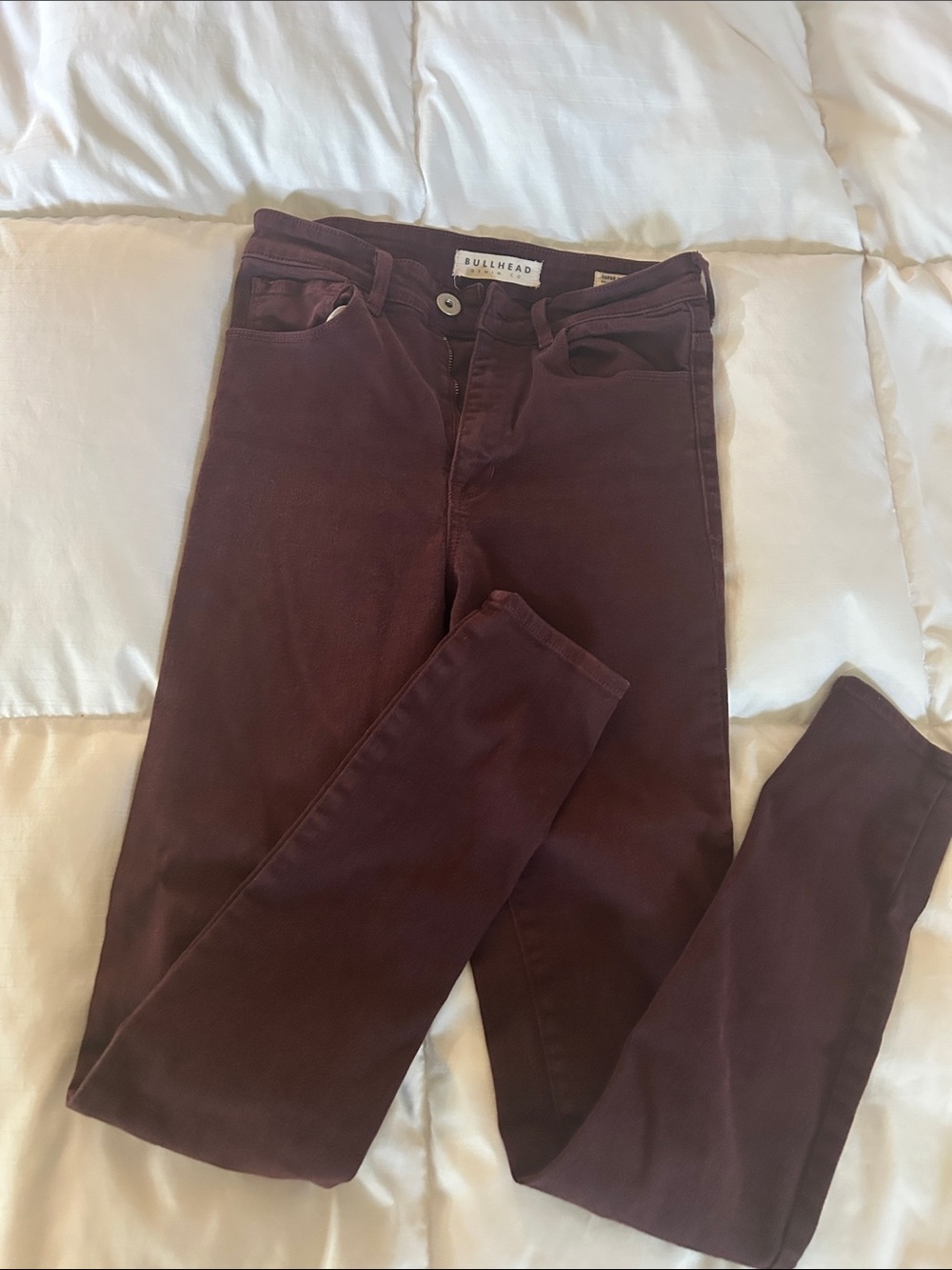 Bullhead Women’s Skinny Jeans - Burgundy Wine
